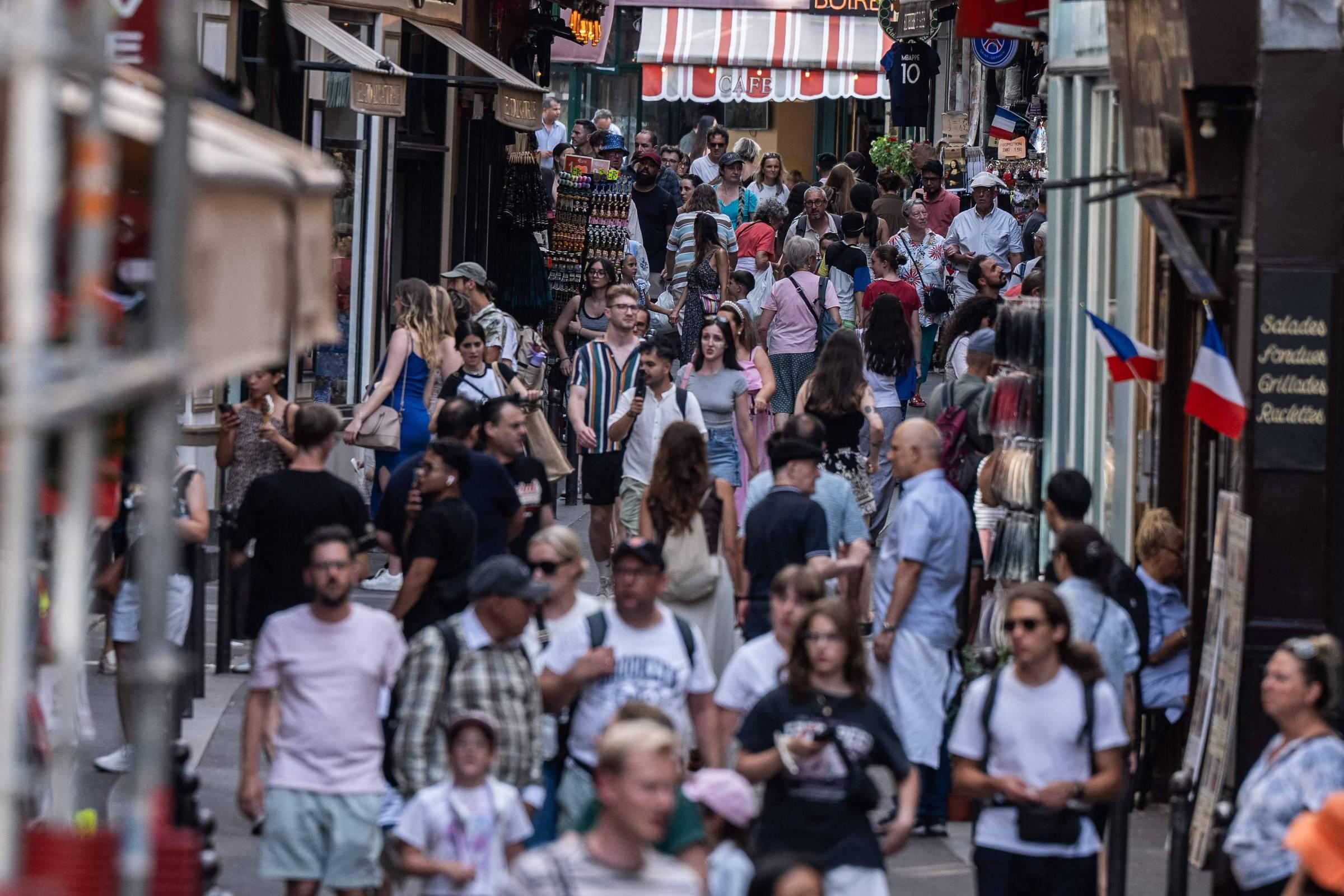 Desemprego cresce na França e atinge 8,3%, maior patamar desde 2020