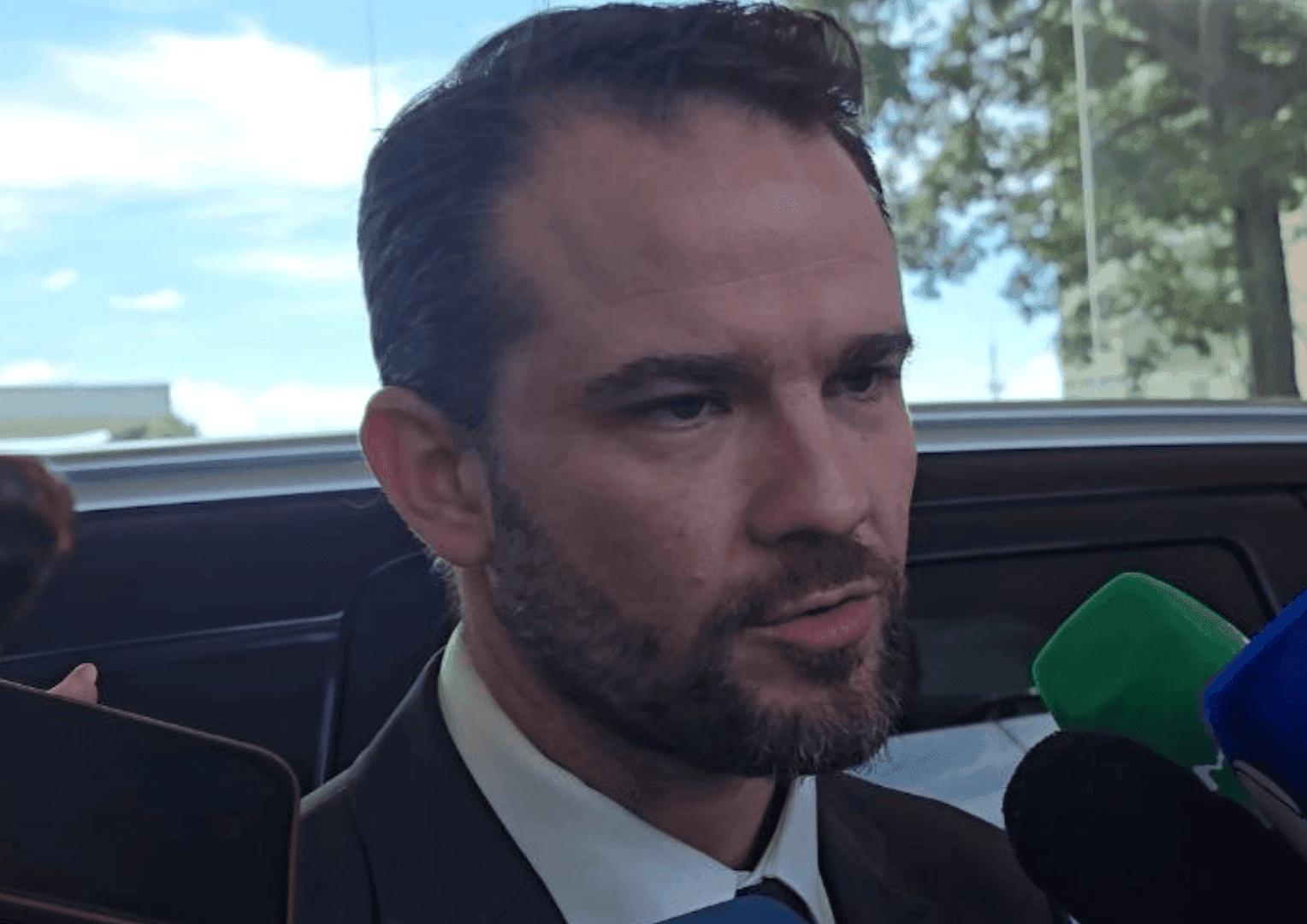 Durigan destaca fim da 6 X 1 e juros como prioridades em reeleição