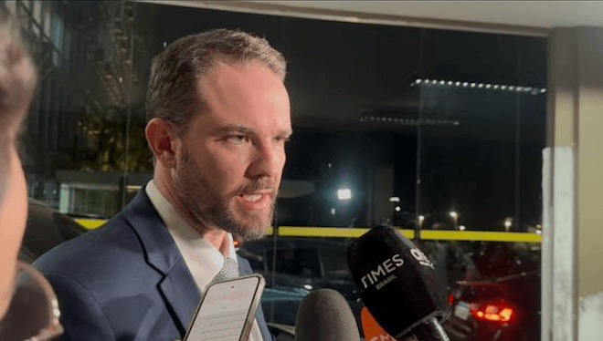 Durigan busca diálogo com EUA após eleições e tarifas
