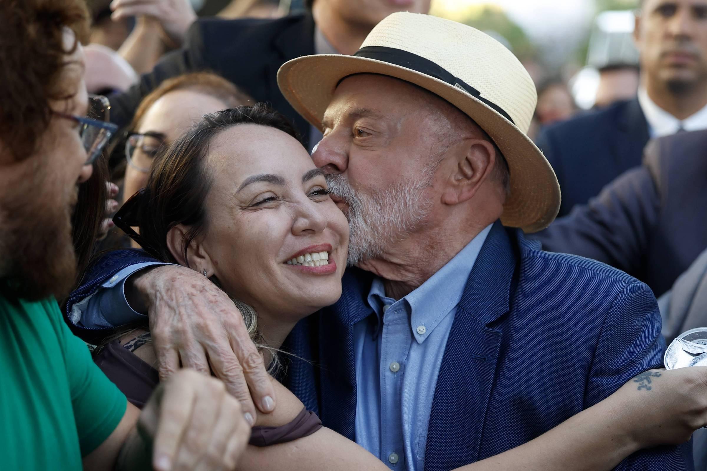 Lula utiliza dados de emprego para criticar gastos com jogos