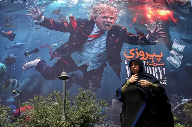 Novas sanções dos EUA contra o Irã aumentam tensão no comércio global e desafiam líderes iranianos