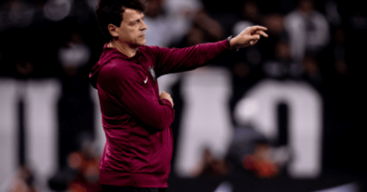 Diniz cita Messi e Cristiano Ronaldo após eliminação do Corinthians na Copa do Brasil