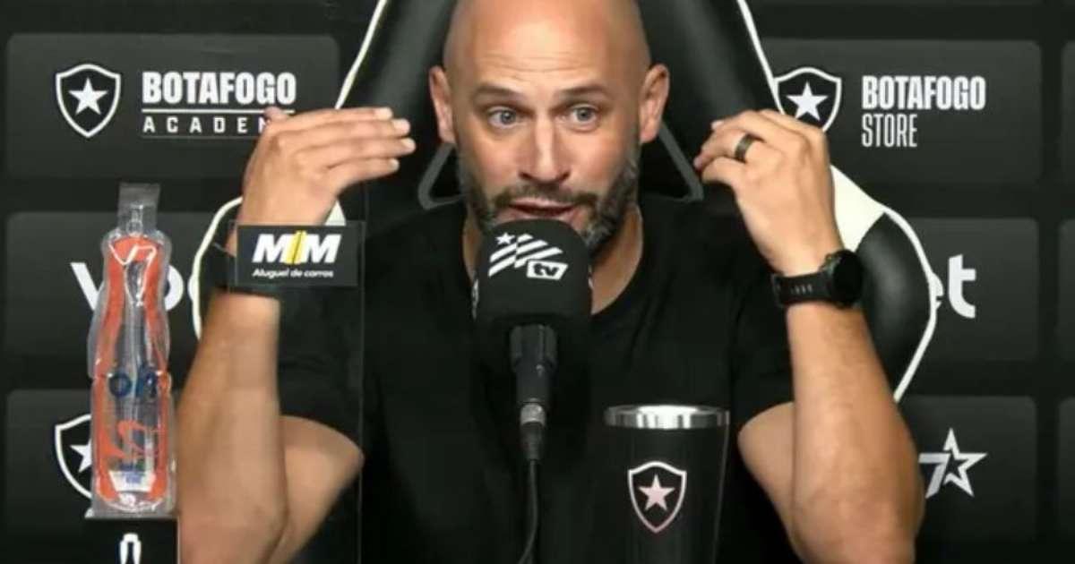 Franclim Carvalho cobra regularidade de Montoro após empate do Botafogo