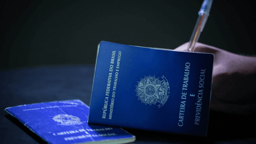 Emprego formal no Brasil cresce 19,1% com 10,1 milhões de novos vínculos