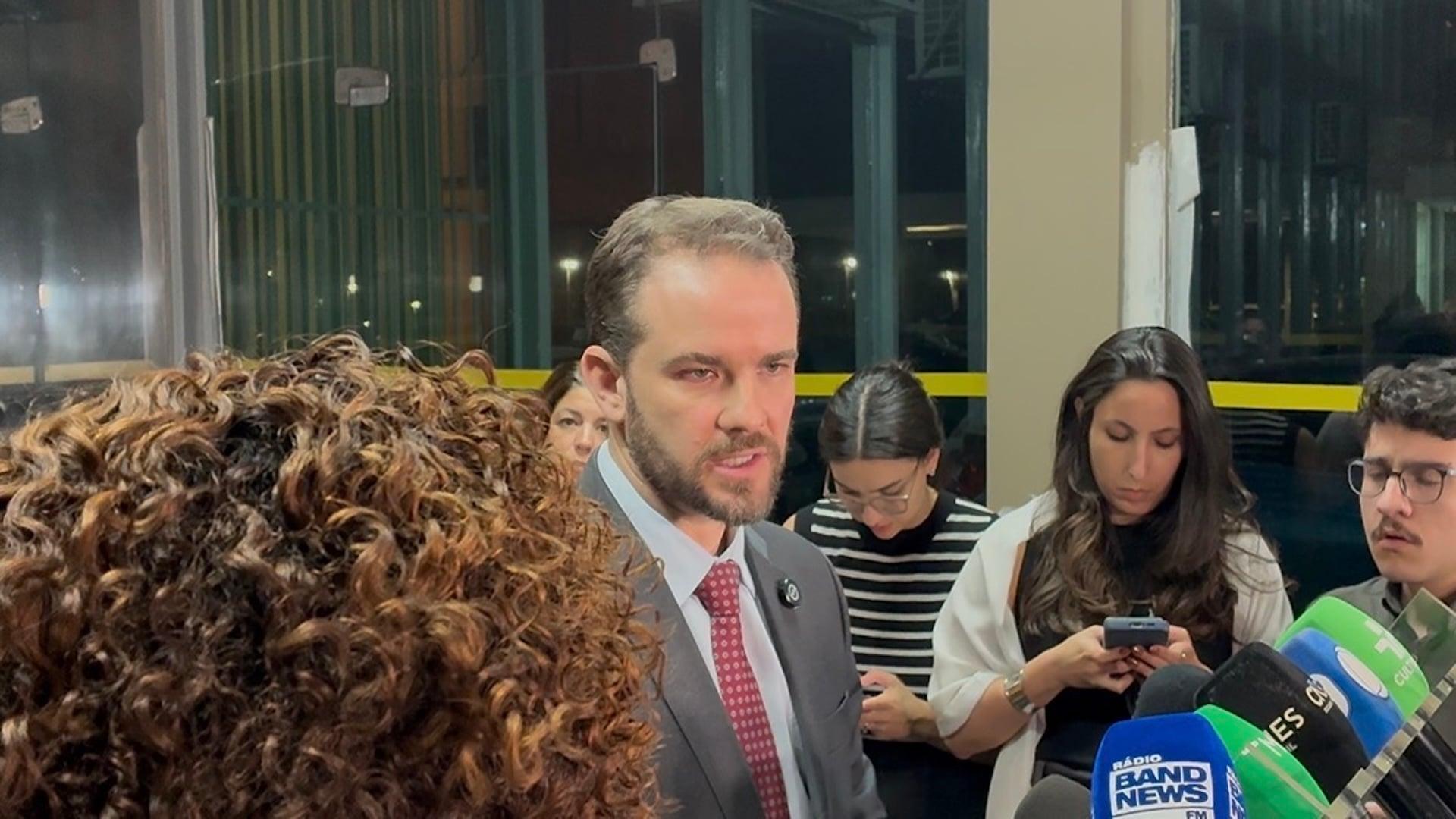 Fazenda estuda ajustes no Move Brasil para impulsionar bancos privados e crédito a motoristas