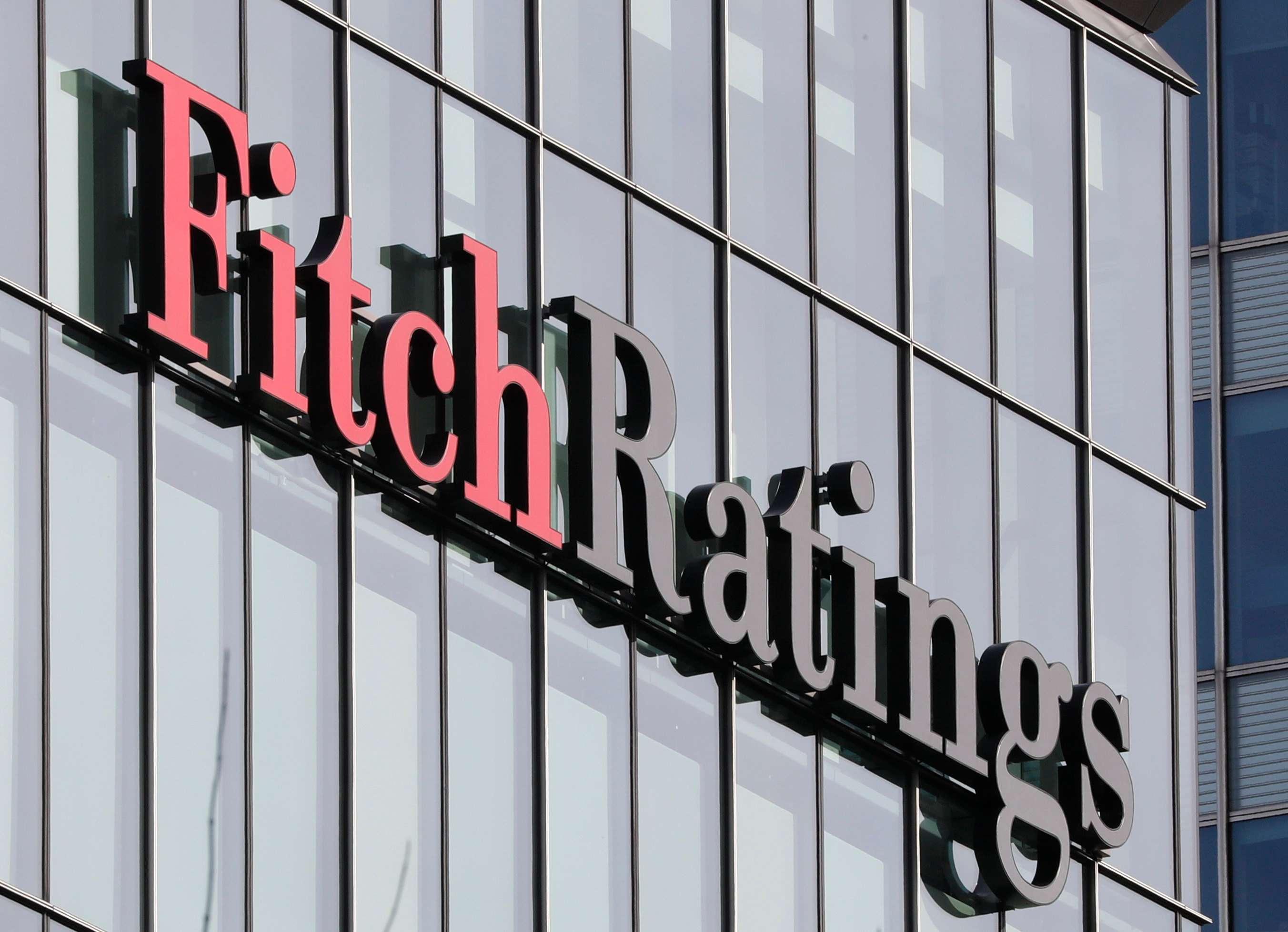 Fitch mantém nota de crédito dos EUA em ‘AA+’, mas alerta para alta do déficit