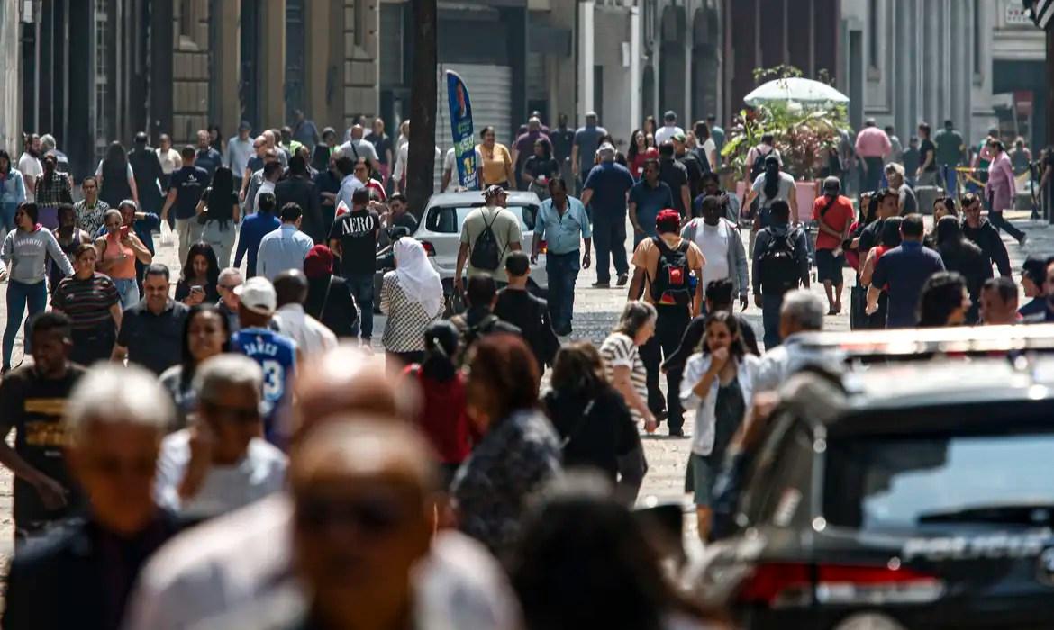 IBC-Br recua 0,6% em junho e reforça expectativa de corte na Selic em 2026