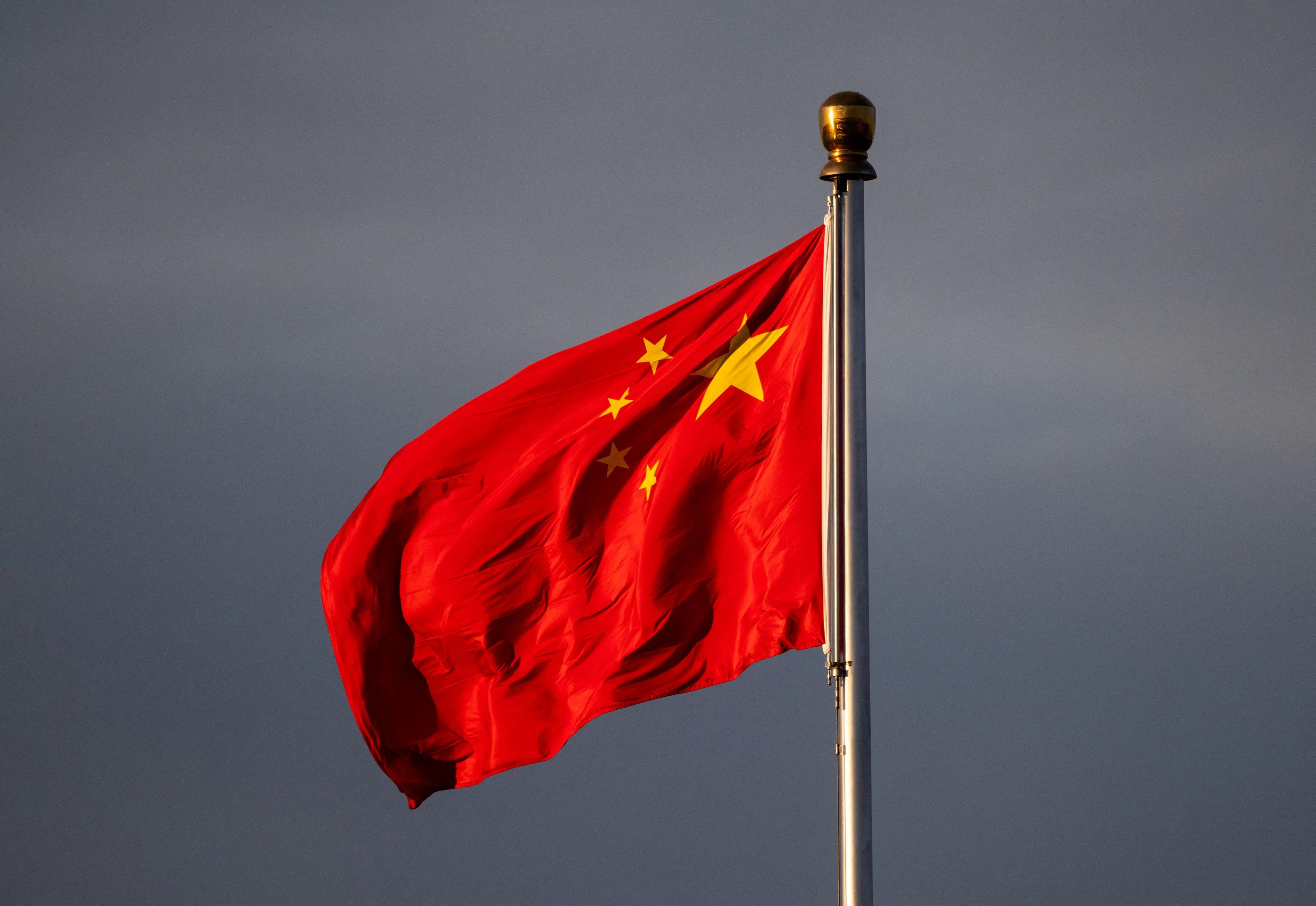 Desaceleração na China preocupa mercados globais e pressiona exportações brasileiras